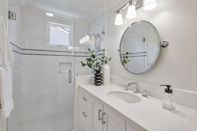 916 Peggy Lane, Menlo Park CA: https://media.crmls.org/mediaz/120a31f1-9d8e-4d69-a295-63447b4f2d64.jpg
