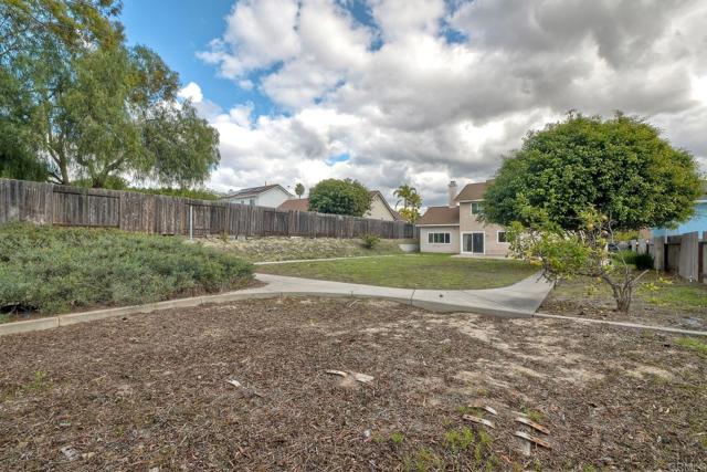 1428 Eastview Court, Oceanside CA: https://media.crmls.org/mediaz/120aa773-c995-4537-afa0-f326ff34c148.jpg