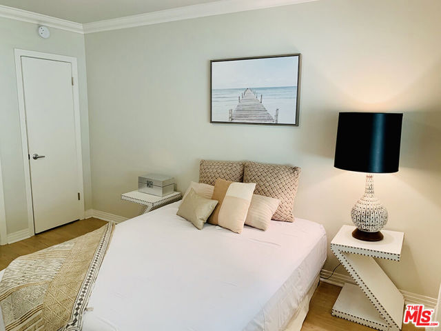1219 SUNSET PLAZA Drive, West Hollywood CA: https://media.crmls.org/mediaz/120c889f-2529-4207-a20b-84422945fcfb.jpg