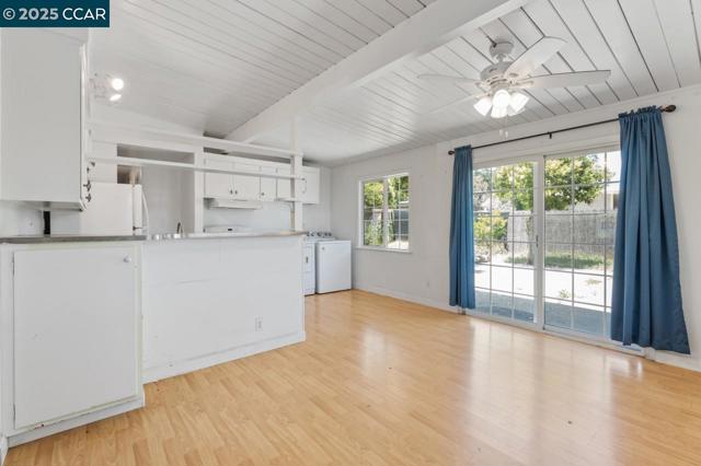 212 Towers Dr, Pacheco CA: https://media.crmls.org/mediaz/120db741-6062-4b29-94a7-b7847cb5570d.jpg