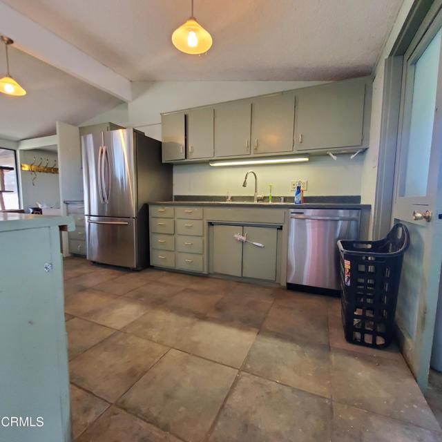 Detail Gallery Image 4 of 5 For 32756 121st St, Pearblossom,  CA 93553 - 4 Beds | 2 Baths
