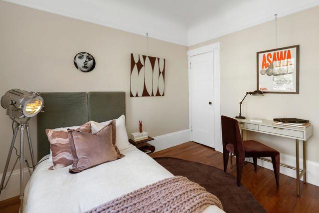 270 Andover Street, San Francisco CA: https://media.crmls.org/mediaz/120e2de2-5964-4c3c-8d2d-b3ee73145003.jpg