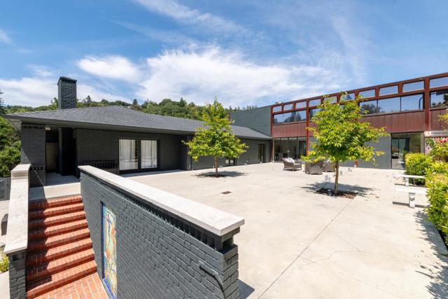 12 Las Aromas, Orinda CA: https://media.crmls.org/mediaz/120ef6c1-701d-4b78-9bfe-705f8dc1939f.jpg