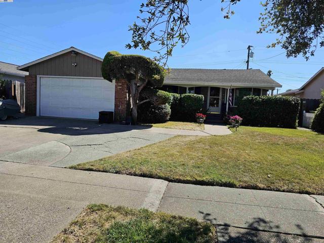 40575 Blacow Road, Fremont CA: https://media.crmls.org/mediaz/120f1b82-bc46-4c32-a835-deff7435ed72.jpg
