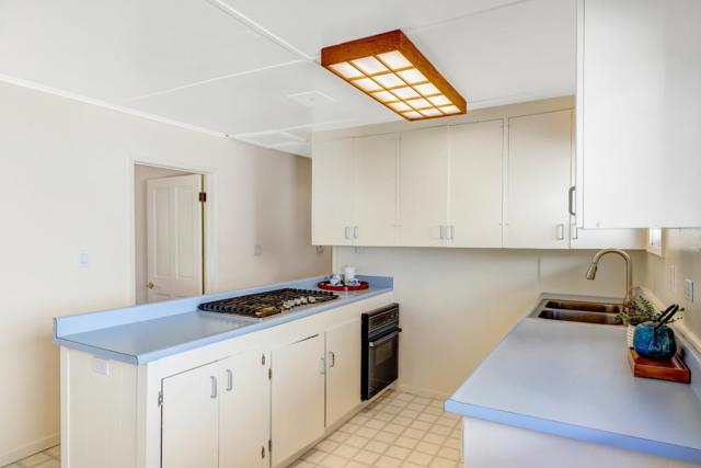 642 Cypress Street, Monterey CA: https://media.crmls.org/mediaz/120f2a83-7c52-41d0-9a45-08b4ba6eae62.jpg