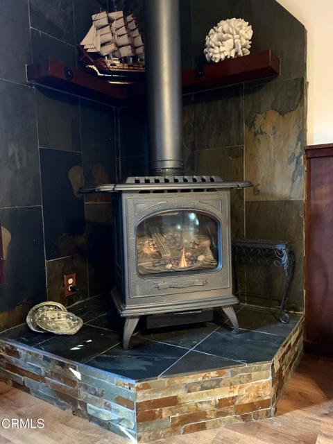 Detail Gallery Image 6 of 31 For 17620 N Highway 1, Fort Bragg,  CA 95437 - 3 Beds | 2 Baths