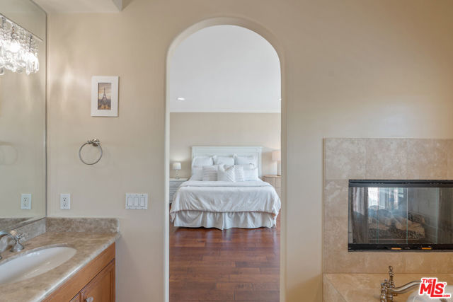 Drew Fenton | 23963 De Ville Way Malibu CA | MLS: 7406823