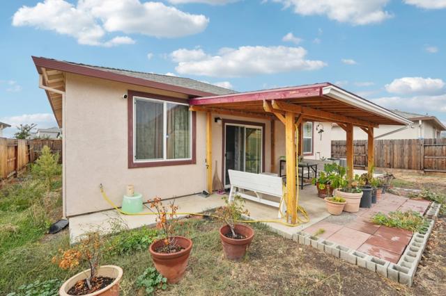 10330 Bono Lane, Stockton CA: https://media.crmls.org/mediaz/12107444-056d-460e-a047-85dc2509b879.jpg