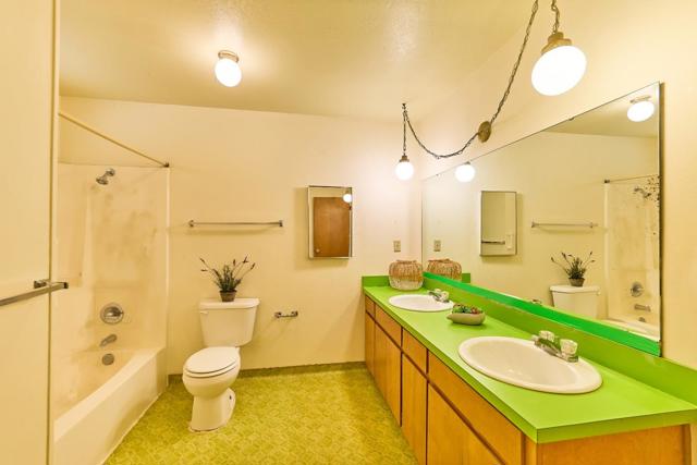 520 Seely Avenue, Aromas CA: https://media.crmls.org/mediaz/1210ce5c-ec18-482f-b1d7-60b051a3a216.jpg