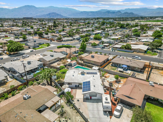 83307 Tourmaline Avenue, Indio CA: https://media.crmls.org/mediaz/12119db3-9208-4b19-9995-4d6494ddb61f.jpg