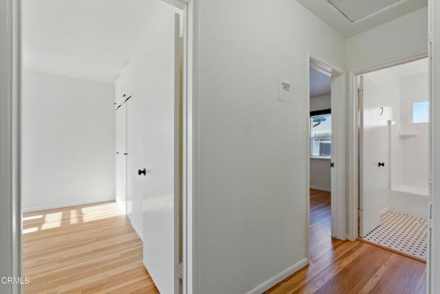 Detail Gallery Image 12 of 20 For 1545 1/2 Riverside Dr, Glendale,  CA 91201 - 2 Beds | 1 Baths