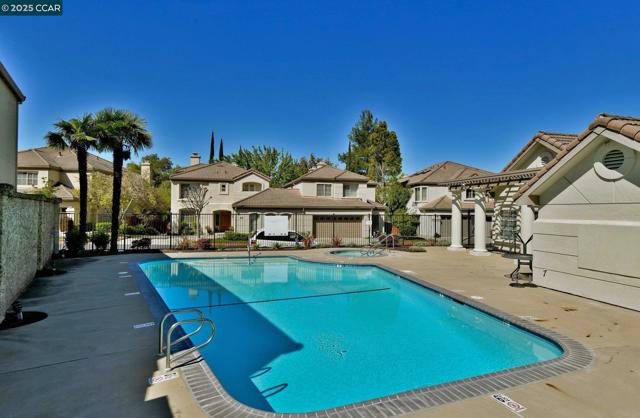 1116 Vista Pointe Cir, San Ramon CA: https://media.crmls.org/mediaz/1211db80-2cb8-452f-8d14-de48a746732c.jpg