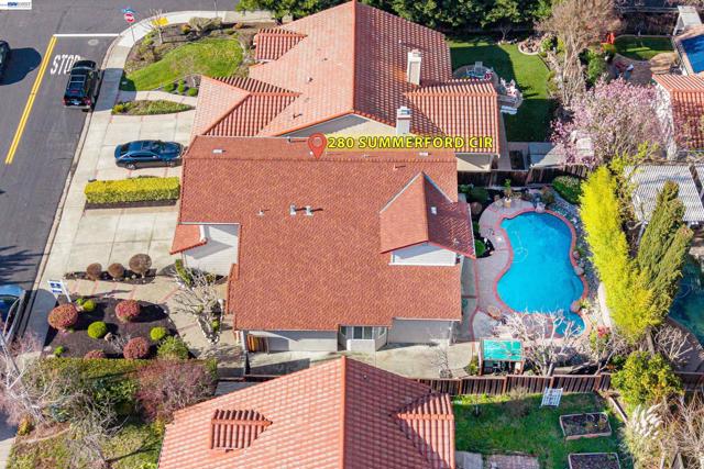 Image 4 of 60 For 280 Summerford Cir