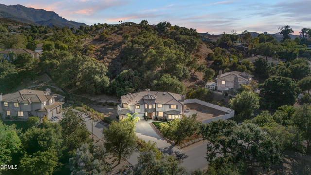 265 W Kelly Road, Thousand Oaks CA: https://media.crmls.org/mediaz/121544eb-1fe5-4aac-8fdd-429b0a9b00c8.jpg