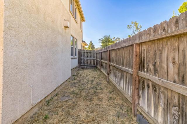 1160 Bellflower Way, Los Banos CA: https://media.crmls.org/mediaz/12157224-836f-4bdb-8921-06e5ceb91993.jpg