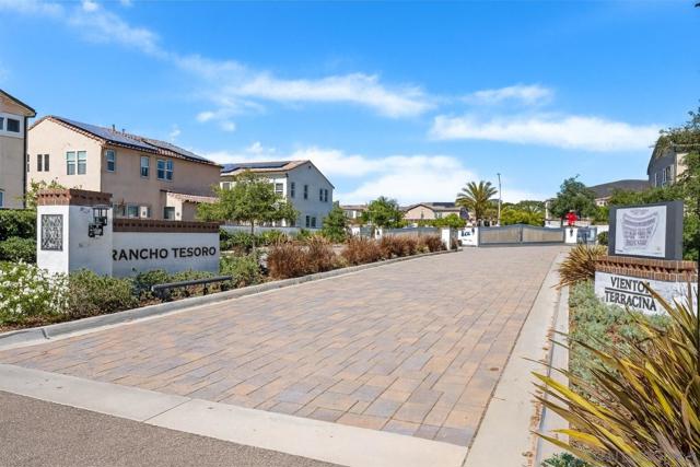751 Merit Dr, San Marcos CA: https://media.crmls.org/mediaz/1217522f-7ee0-428a-a9b1-264818a97639.jpg