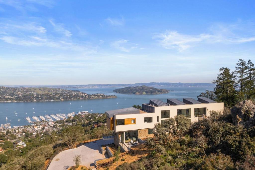 12175F04 010B 4C58 83F5 Ef82A0B3B77B 3 Wolfback Ridge Road, Sausalito, Ca 94965 &Lt;Span Style='BackgroundColor:transparent;Padding:0Px;'&Gt; &Lt;Small&Gt; &Lt;I&Gt; &Lt;/I&Gt; &Lt;/Small&Gt;&Lt;/Span&Gt;