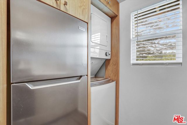 1753 Roman Avenue, Camarillo CA: https://media.crmls.org/mediaz/121bc8a2-f787-4180-aeb5-fd2ae63de8f7.jpg