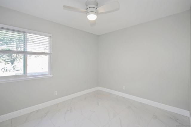 7684 Meadowbrook Ct, San Diego CA: https://media.crmls.org/mediaz/121bee74-678c-4d12-9cce-2d66a96e9ebc.jpg