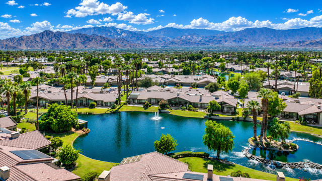 109 Deer Spring Way, Palm Desert, CA 92211