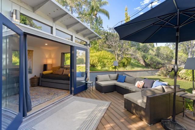 1655 Splitrail Dr., Encinitas CA: https://media.crmls.org/mediaz/121ef6e2-e284-4286-90d9-fe47d77225ed.jpg