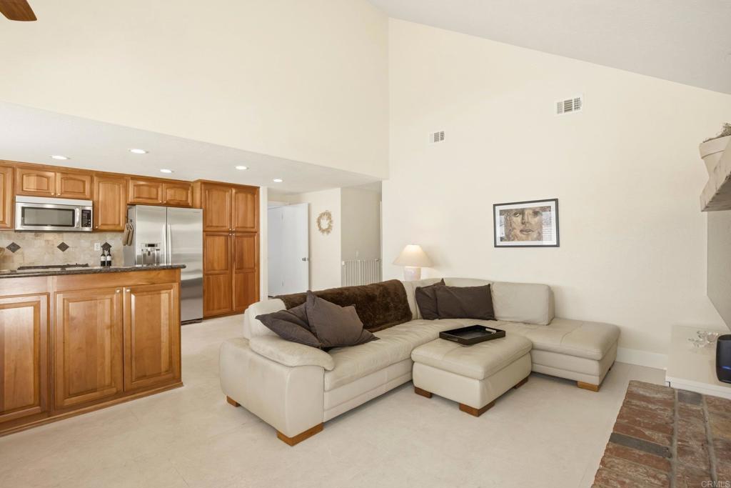 12388 Reata Court - photo 13