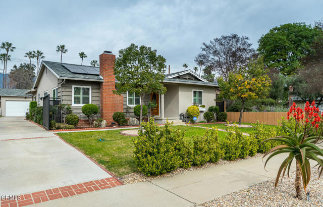 Detail Gallery Image 2 of 34 For 1329 Solita Rd, Pasadena,  CA 91103 - 3 Beds | 2 Baths