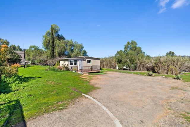 Image 4 of 41 For 11816 Waterhill Rd