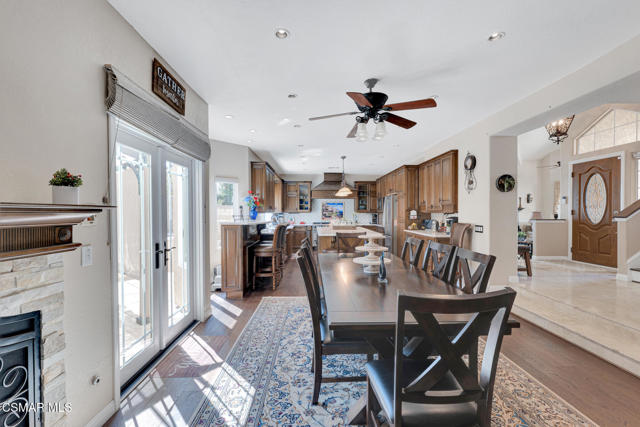 4542 Skidmore Court, Moorpark CA: https://media.crmls.org/mediaz/12210f29-8502-479f-af75-8b45a217f9f8.jpg
