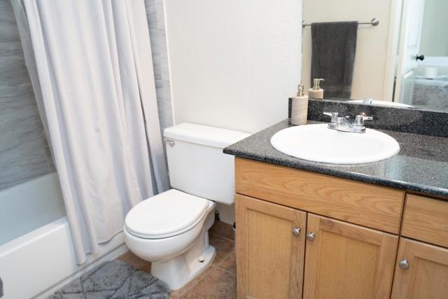 1819 S Cherokee Lane, Lodi CA: https://media.crmls.org/mediaz/1221e127-6a71-44ca-94cd-80d6c92367c9.jpg
