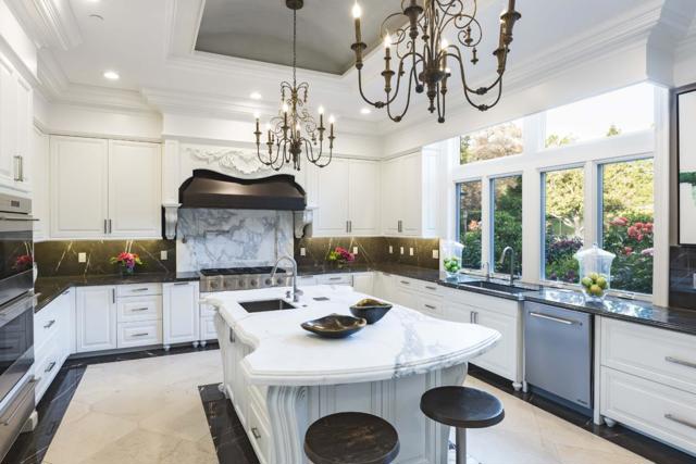 176 Encinal Avenue, Atherton CA: https://media.crmls.org/mediaz/1222a4d0-2e35-4d09-bd2c-4f73f025de7e.jpg