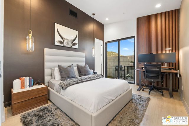 190 Obsidian Loop, Palm Springs CA: https://media.crmls.org/mediaz/12260acb-e4e5-486d-a727-96be299a085e.jpg