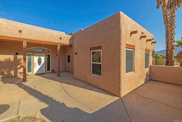 Detail Gallery Image 3 of 32 For 2239 Hoberg Rd, Borrego Springs,  CA 92004 - 3 Beds | 2 Baths