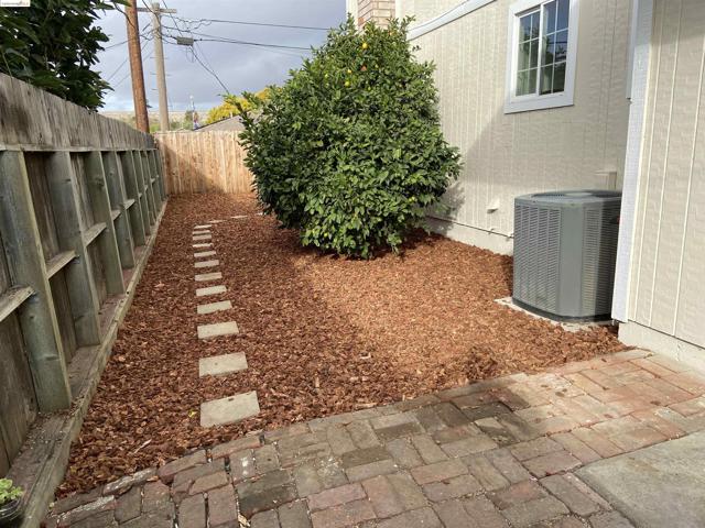 Image 15 of 21 For 136 Nugent Dr