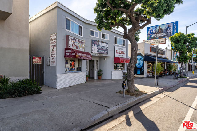 12028 Venice Boulevard, Los Angeles CA: https://media.crmls.org/mediaz/12271b1d-d186-4f20-b19e-d4d71e57d9d9.jpg