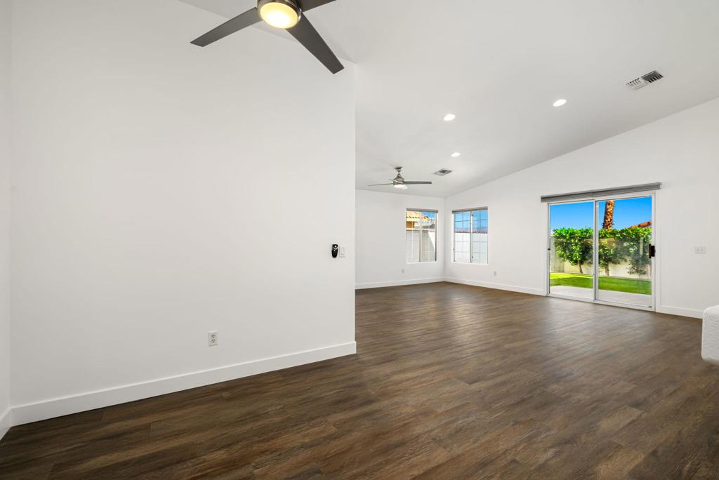 MLS #219141338DA image #7