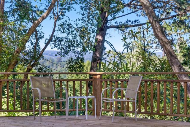 825 Skyward Drive, Aptos CA: https://media.crmls.org/mediaz/1228c42d-e03f-4c8b-ae0d-ff27e4568aa6.jpg