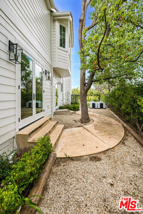 Image 44 of 45 For 24049 Chestnut Way