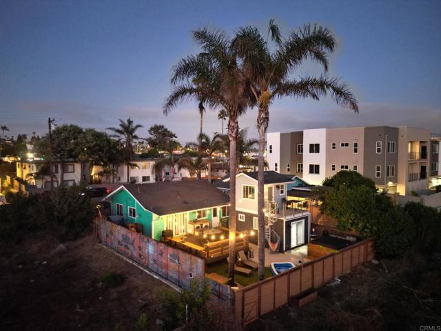 1009 S Cleveland Street, Oceanside CA: https://media.crmls.org/mediaz/1229fa3c-c4a5-4ef9-9d50-2196cf368a82.jpg