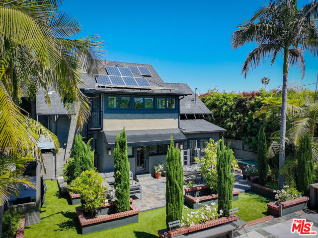 1957 Canyon Drive, Los Angeles CA: https://media.crmls.org/mediaz/122a50a1-7452-4479-a3cc-c0036b57dd28.jpg
