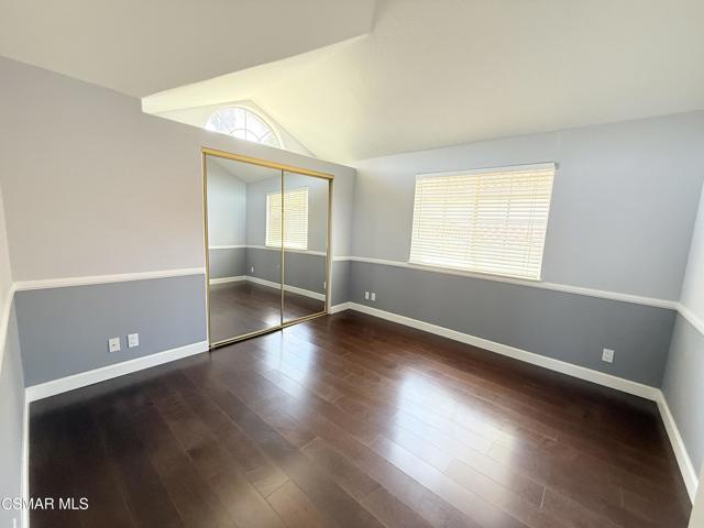 1061 Shoal Creek Court, Simi Valley CA: https://media.crmls.org/mediaz/122b8ab3-1a90-4dc0-9e99-b7653a721237.jpg