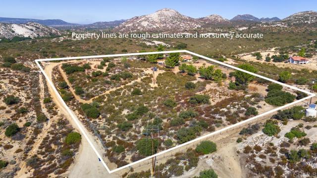 1815 Marc Trail, Campo CA: https://media.crmls.org/mediaz/122c6371-4d37-43d6-81c9-d5e20d6f1752.jpg