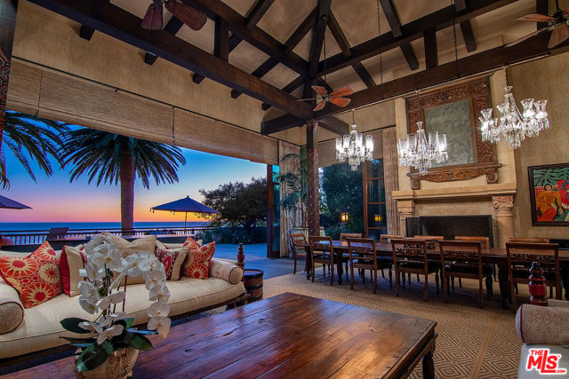 24834 Pacific Coast Highway, Malibu CA: https://media.crmls.org/mediaz/122e371a-57b7-41ca-b044-0634e79ea75f.jpg