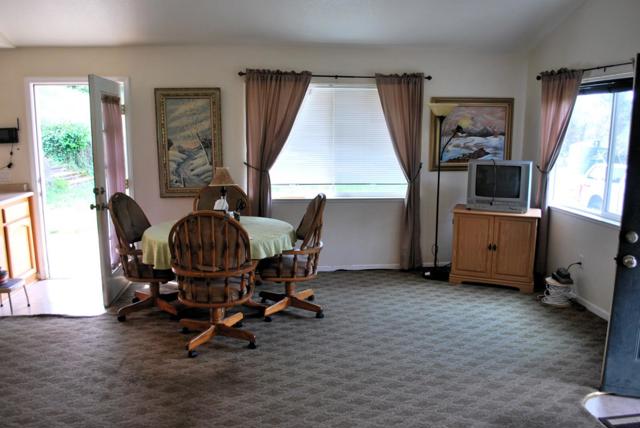 9194 Coker Road, Salinas CA: https://media.crmls.org/mediaz/122fca59-6935-4a8b-b23b-a5aed9c0c9b1.jpg