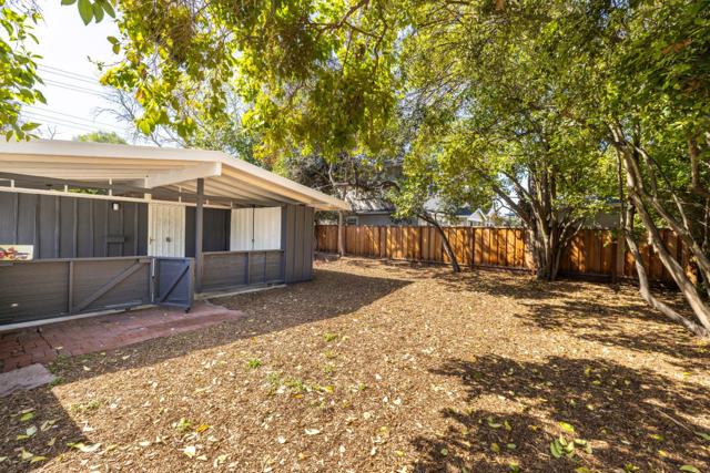575 E Meadow Drive, Palo Alto CA: https://media.crmls.org/mediaz/12318fc8-8955-4cf8-8898-3cd4035d5368.jpg