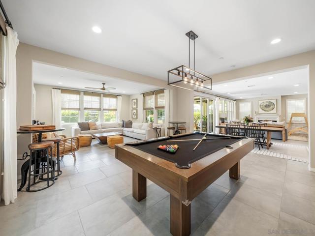 916 Camino Aldea, Chula Vista CA: https://media.crmls.org/mediaz/1231a600-5249-437c-bb6d-bdd731ffdc2d.jpg