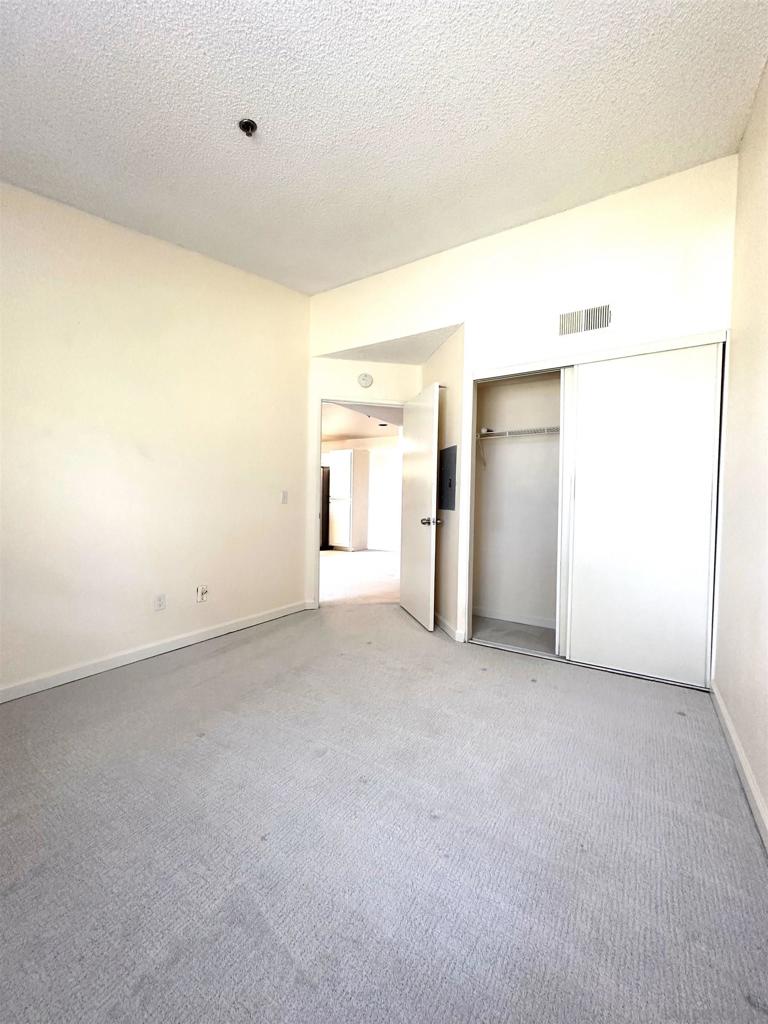 MLS #250034702SD img 18