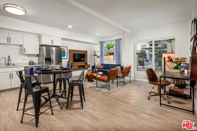 10568 Promenade Gateway, El Monte CA: https://media.crmls.org/mediaz/1233a8a6-bd0a-4cff-94f7-20bdf2c9ddea.jpg