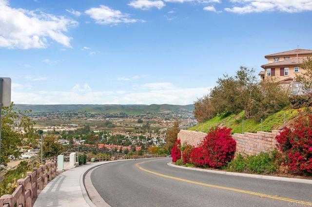 1605 Calabria Street, Santee CA: https://media.crmls.org/mediaz/123435d0-33fe-4db0-82eb-1317a1ec00ec.jpg