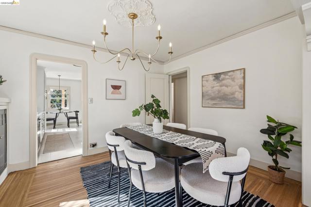 Image 7 of 32 For 2833 Morgan Avenue